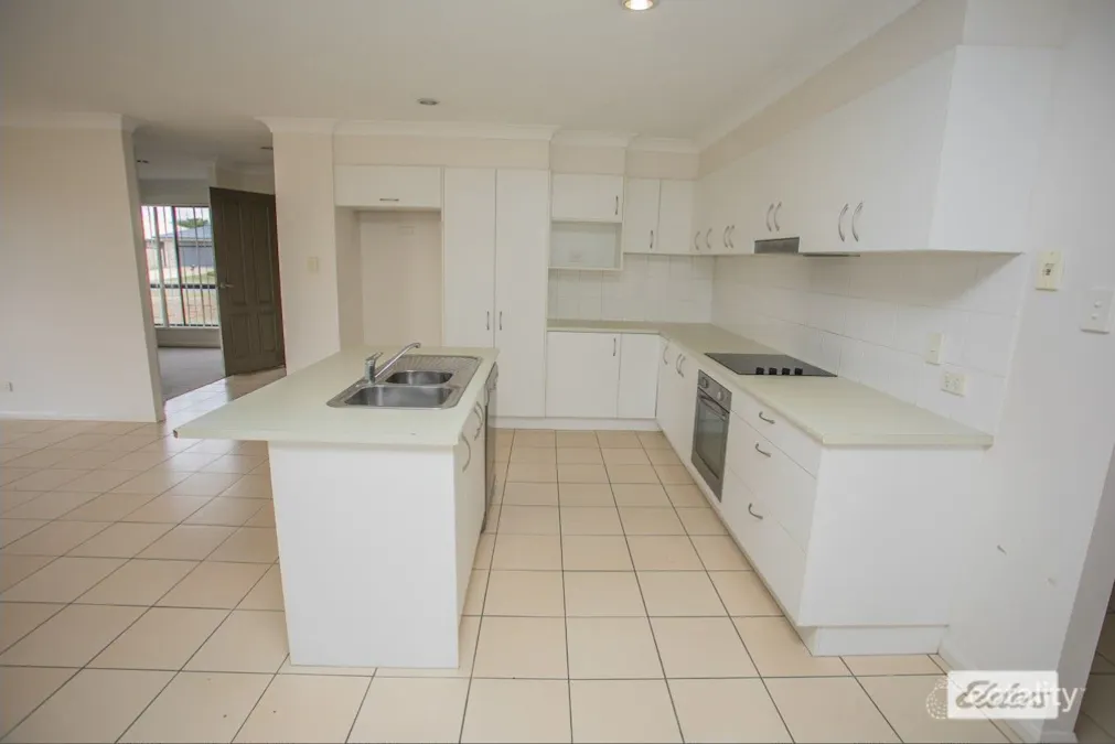 13 Sheridan Street, Chinchilla, QLD, 4413 - Image 3