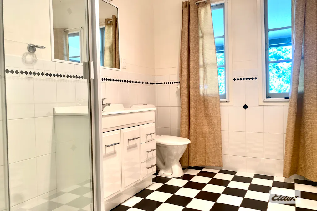 12 Inverai Road, Chinchilla, QLD, 4413 - Image 17