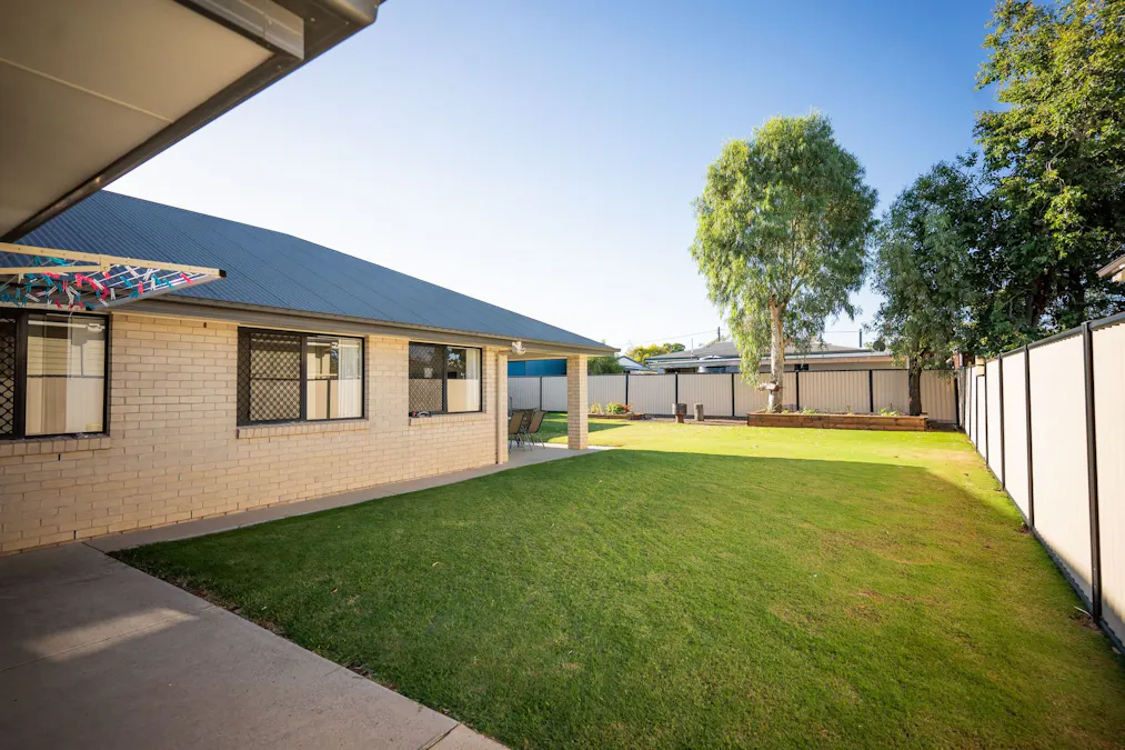 13 Courtney Street, Roma, QLD, 4455 - Image 17