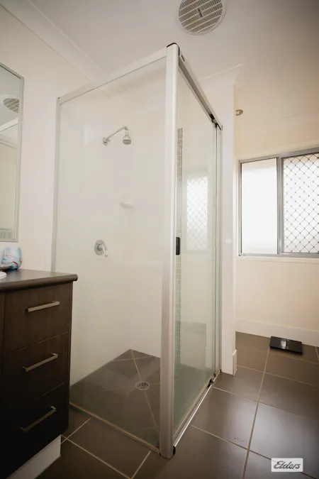 68 Taylor Street, Roma, QLD, 4455 - Image 10