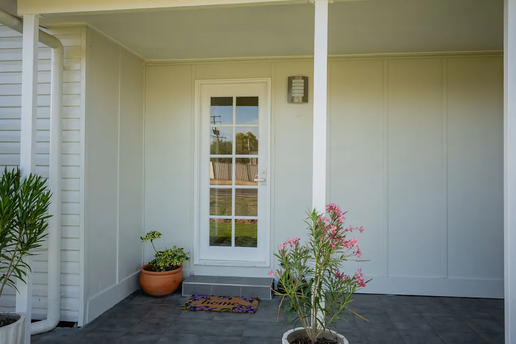 96 Miscamble Street, Roma, QLD, 4455 - Image 2