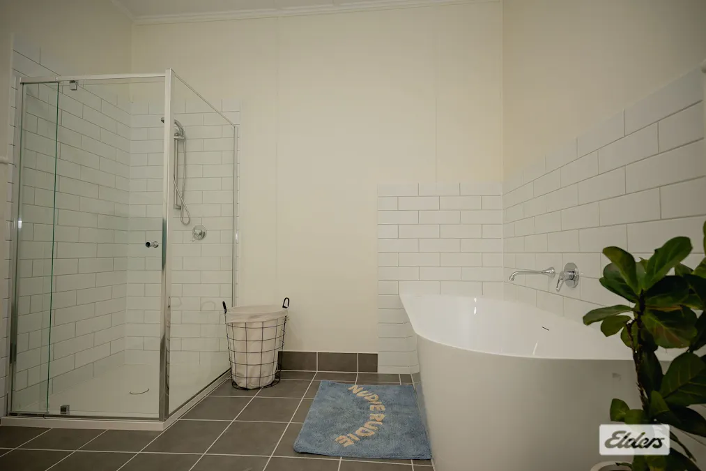 96 Miscamble Street, Roma, QLD, 4455 - Image 20