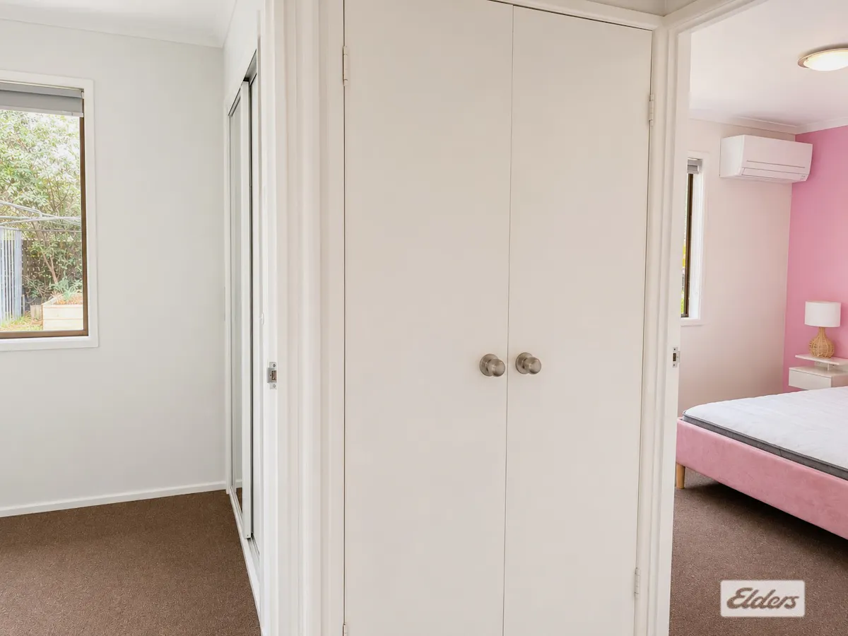 27 Zeller Street — photo 11 of 15