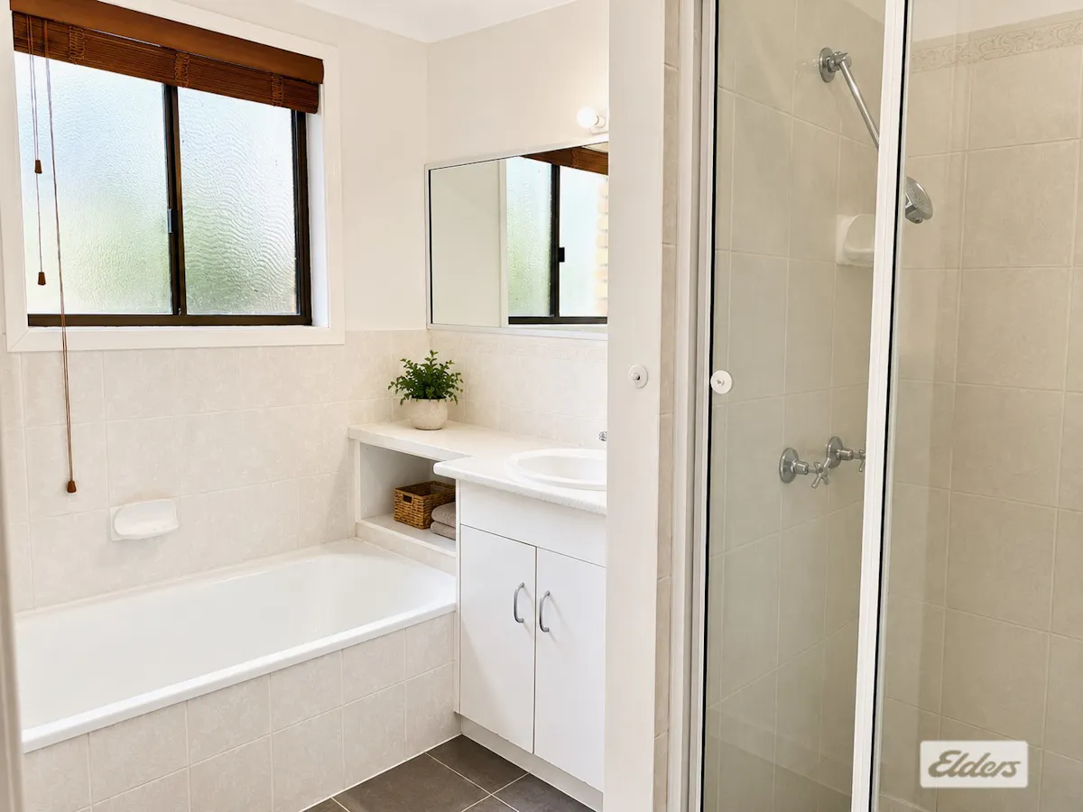 27 Zeller Street — photo 10 of 15