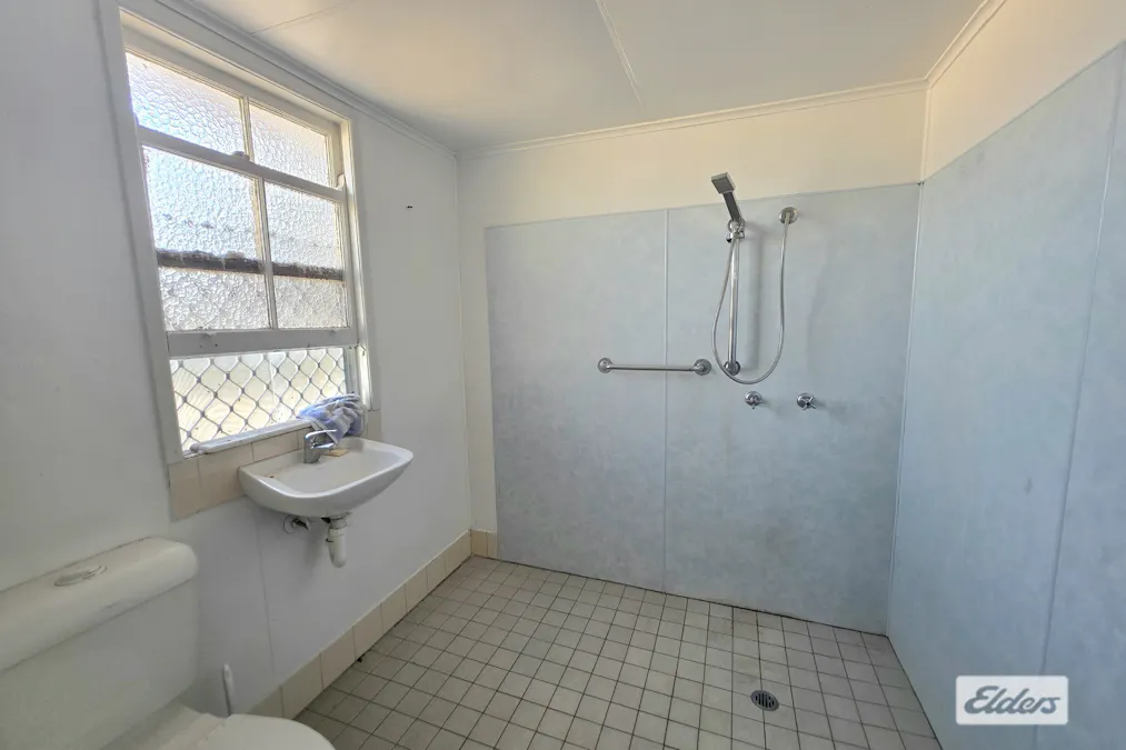 87 Marian Street, Miles, QLD, 4415 - Image 16