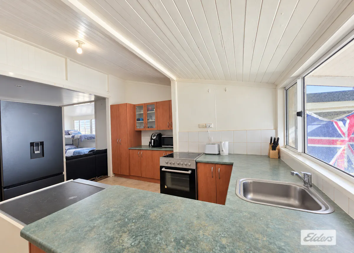 87 Marian Street — photo 5 of 18