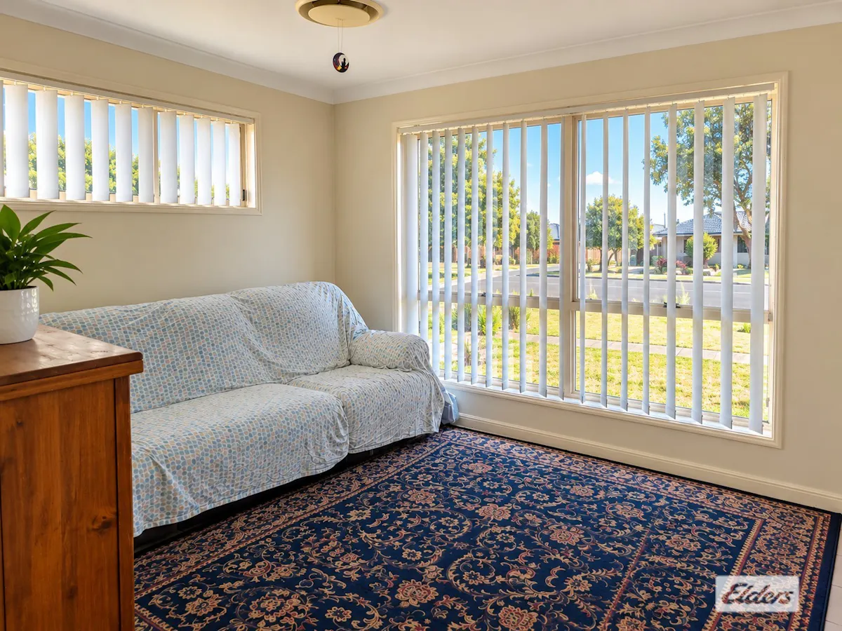 24 Campbell Street — photo 8 of 19