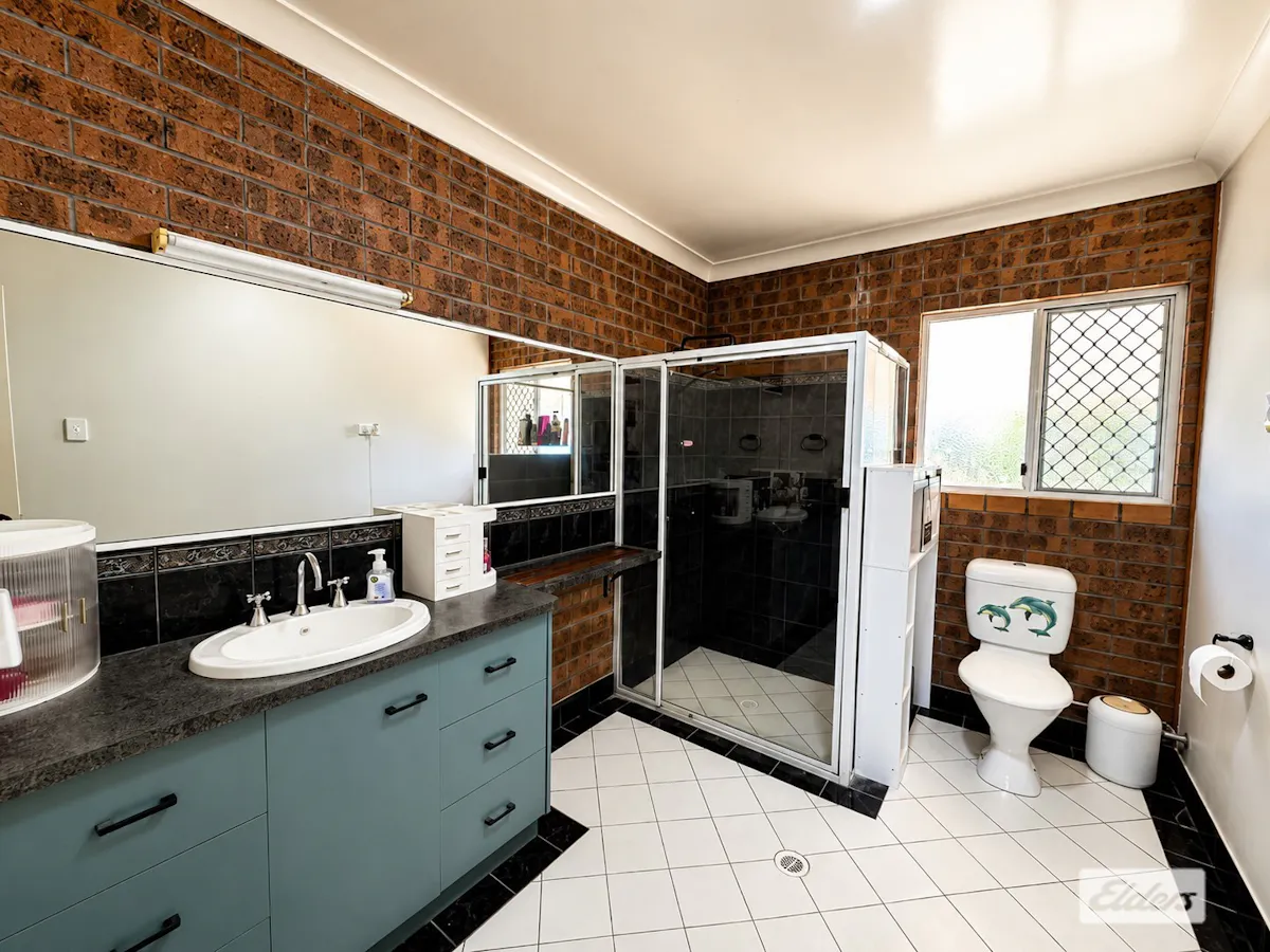 23 Zeller Street — photo 10 of 17