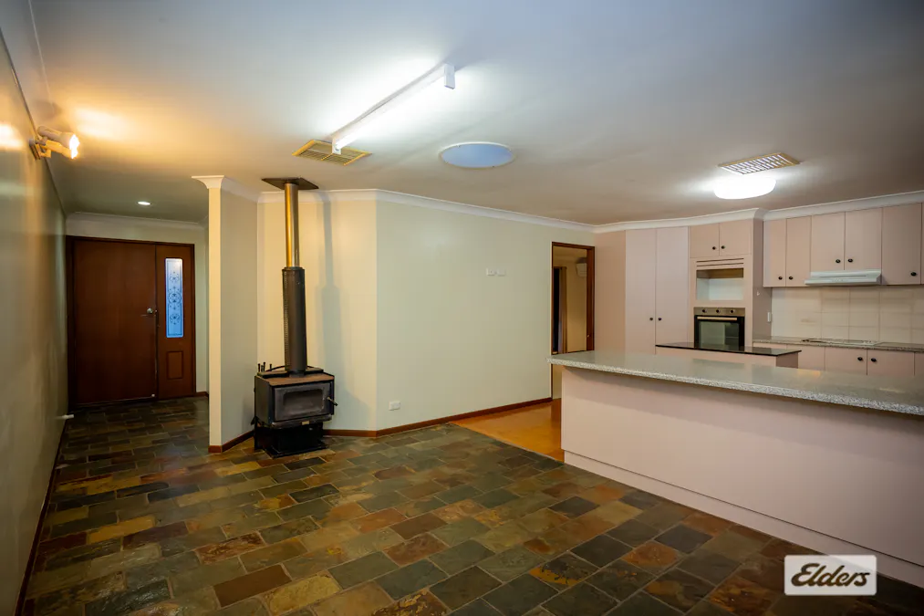 6 Madison Terrace, Roma, QLD, 4455 - Image 3