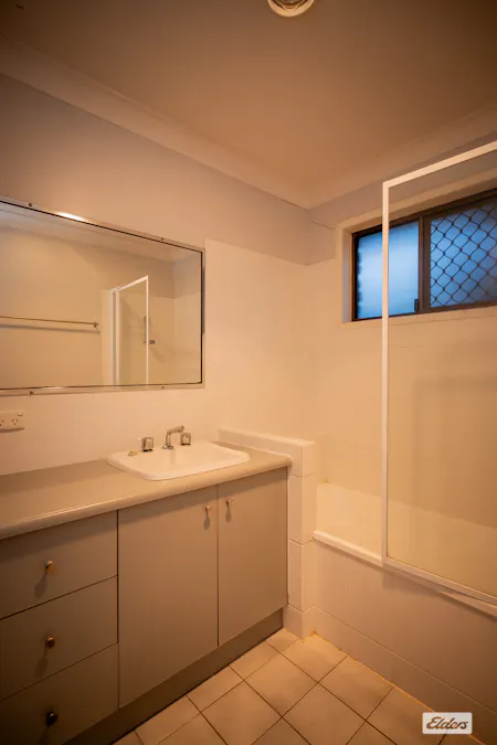 6 Madison Terrace, Roma, QLD, 4455 - Image 16