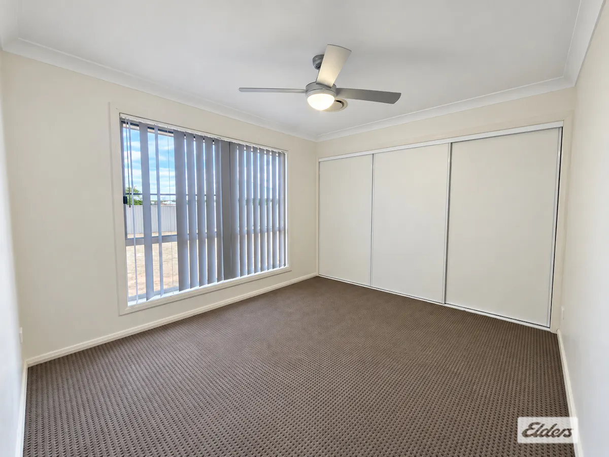 27 Racecourse Road — photo 14 of 18