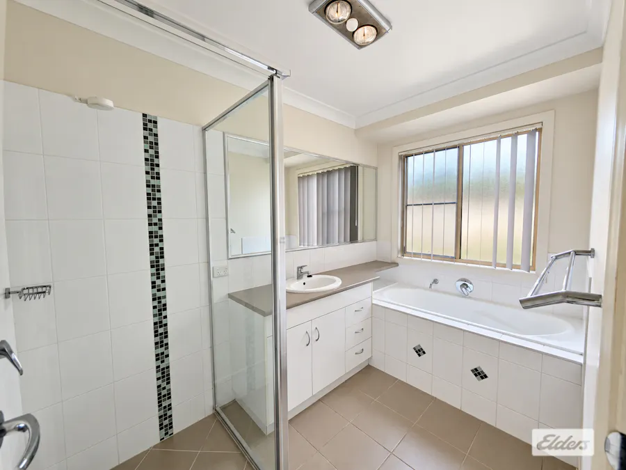 27 Racecourse Road, Miles, QLD, 4415 - Image 12