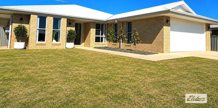 17 Sommerfeld Crescent, Chinchilla, QLD, 4413