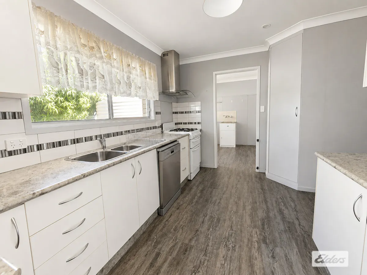 16 Weldon Street — photo 3 of 15