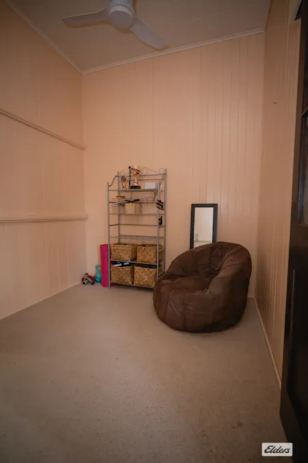 10 Fowles Street, Roma, QLD, 4455 - Image 12