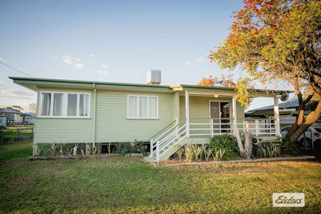 27 South Street — photo from Elders Real Estate Roma