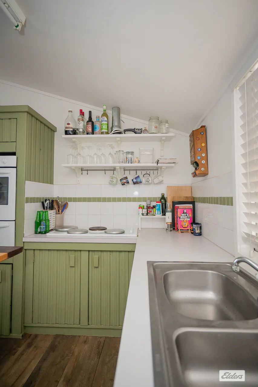6 Russell Street — photo 8 of 22