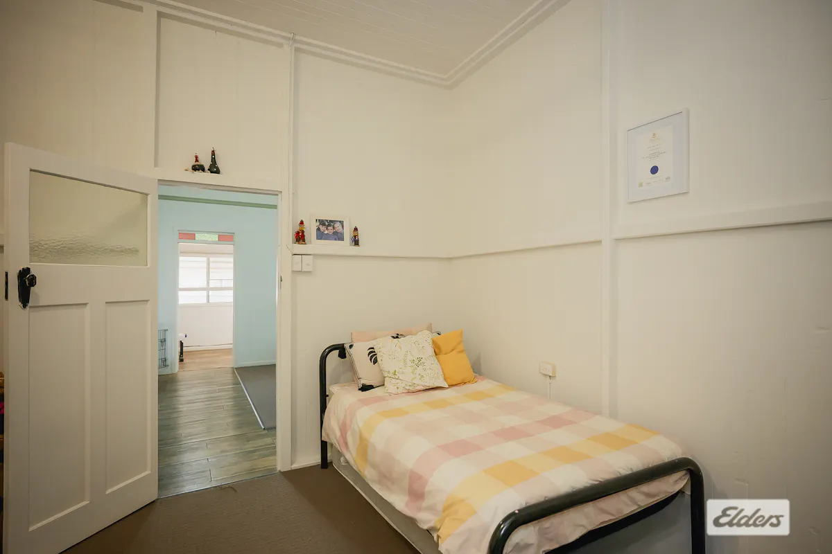 6 Russell Street — photo 14 of 22