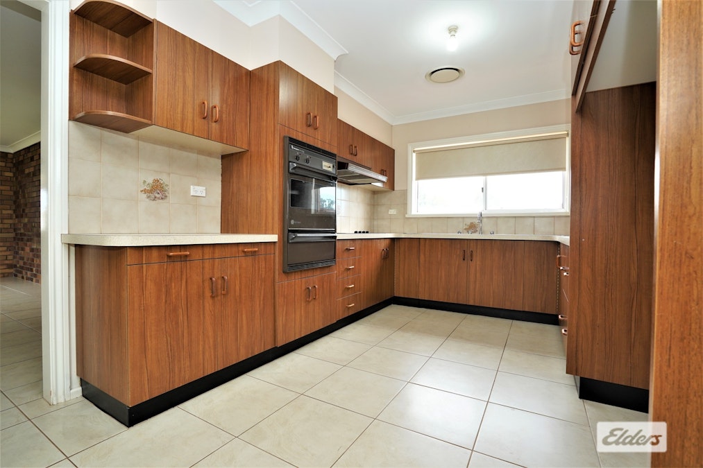 21 Hart Street, Griffith, NSW, 2680 - Image 2
