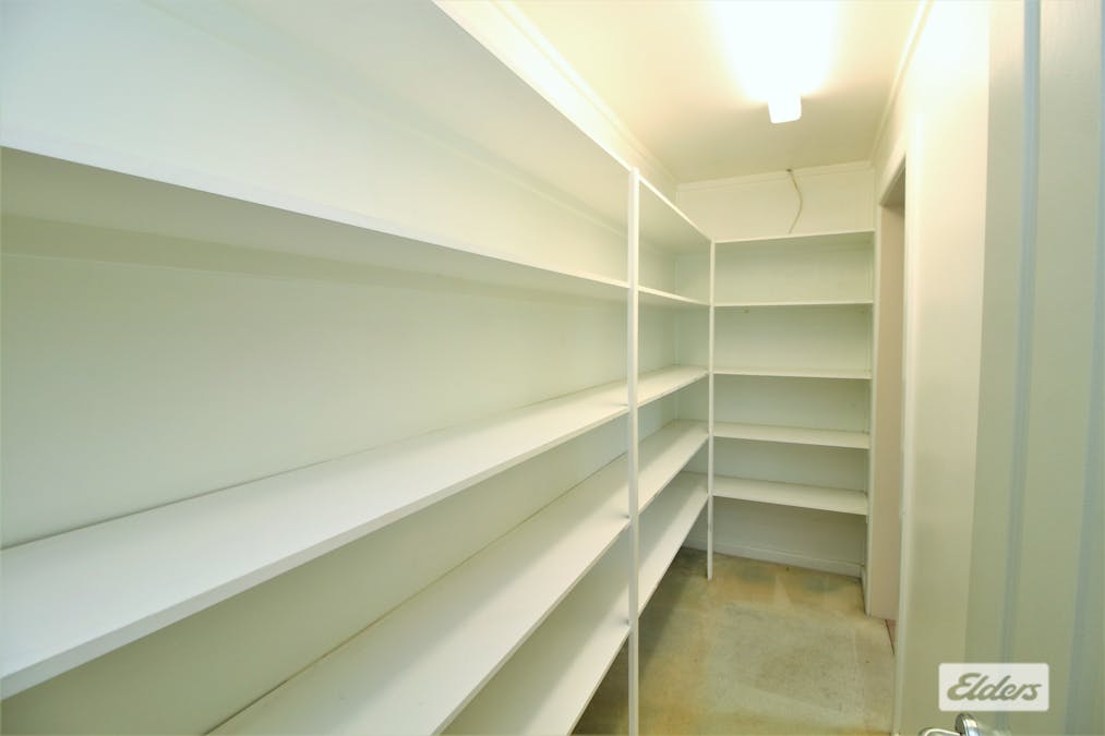 49 Gordon Avenue, Griffith, NSW, 2680 - Image 3