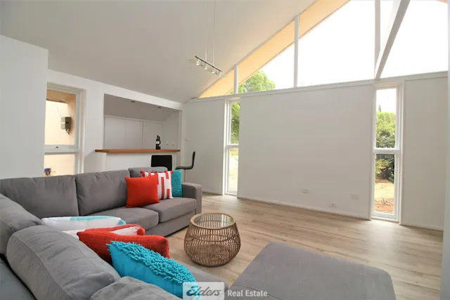 55 Ross Crescent — photo from Elders PM Team Property Management