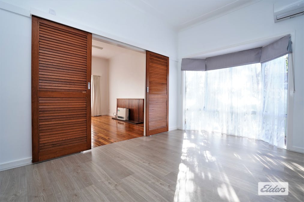 2 Lawson Crescent, Griffith, NSW, 2680 - Image 4