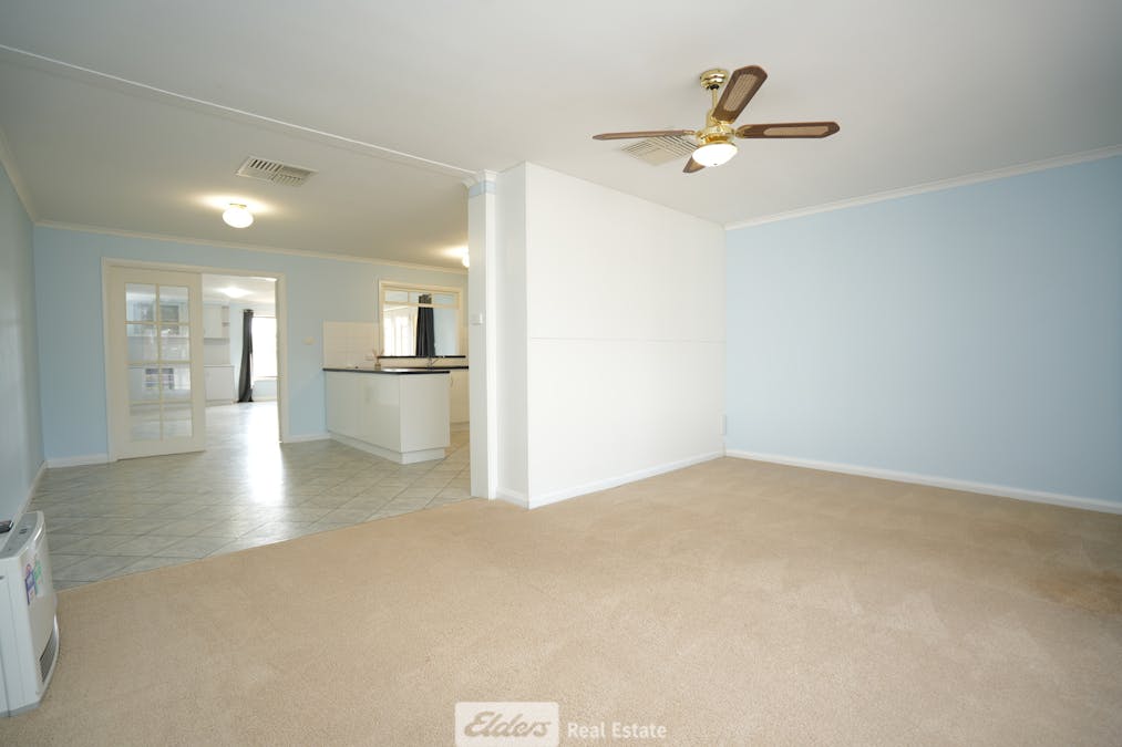 99 Leaver Street, Yenda, NSW, 2681 - Image 2