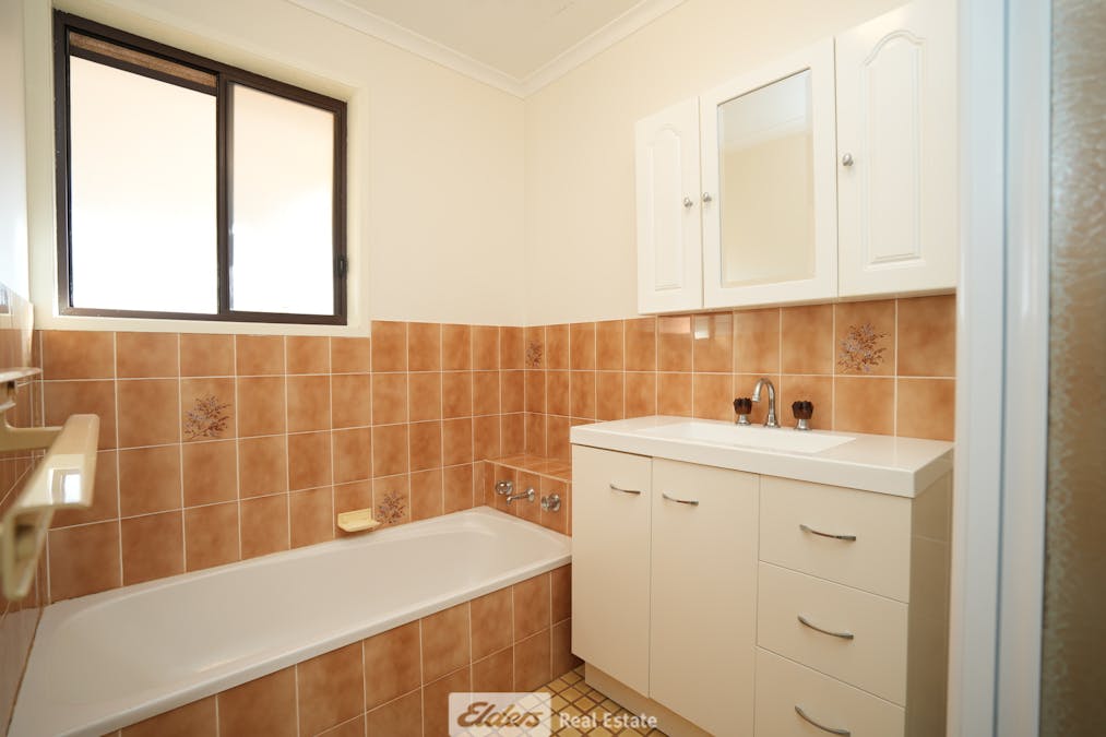 99 Leaver Street, Yenda, NSW, 2681 - Image 10