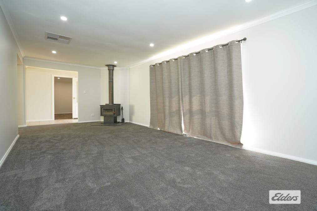 2 Barwidgee Boulevard, Darlington Point, NSW, 2706 - Image 2