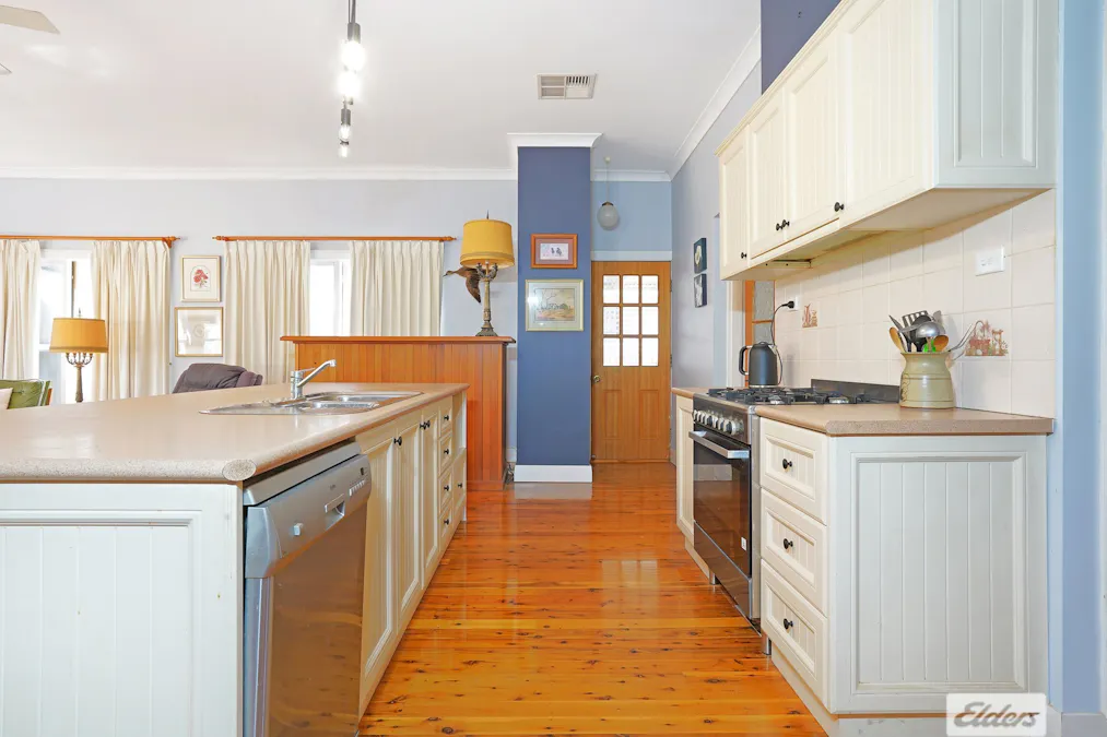 31 Hyandra Street, Griffith, NSW, 2680 - Image 4
