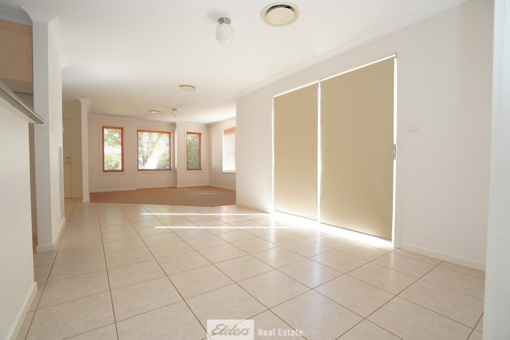8C Salvanza Crescent, Griffith, NSW, 2680 - Image 3
