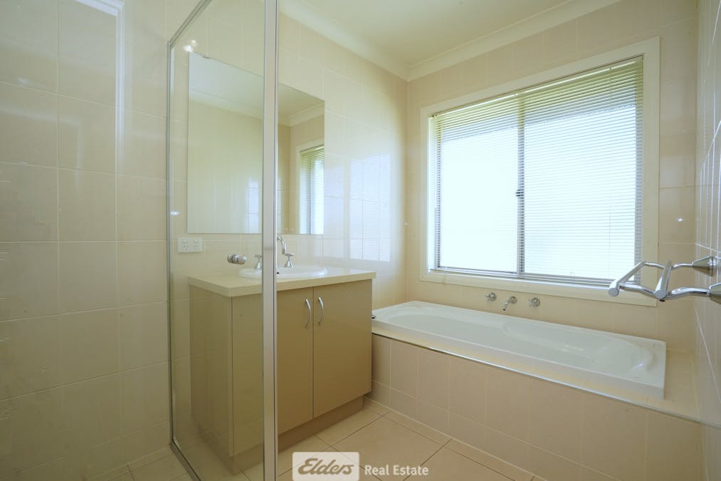 28 Bucello Street, Griffith, NSW, 2680 - Image 12