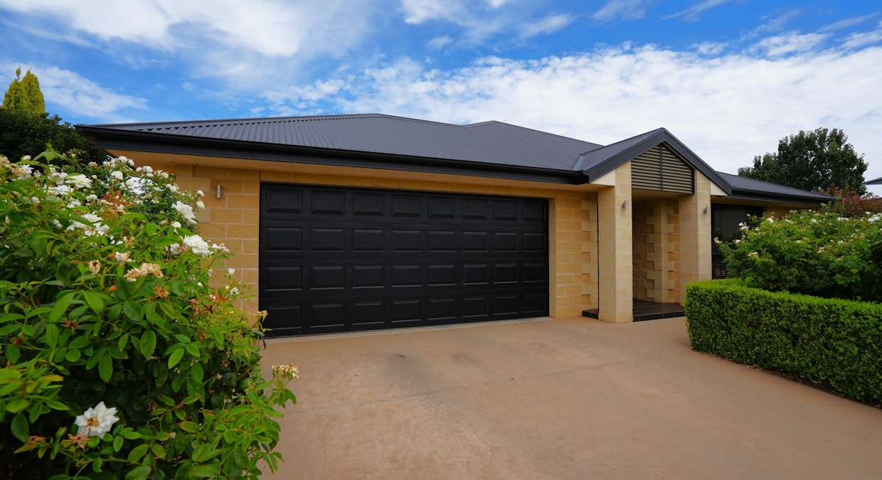 4 Angela Place, Griffith, NSW, 2680 - Image 1