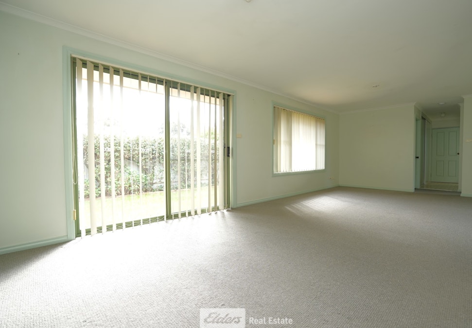 2/1 Jackman Place, Griffith, NSW, 2680 - Image 2