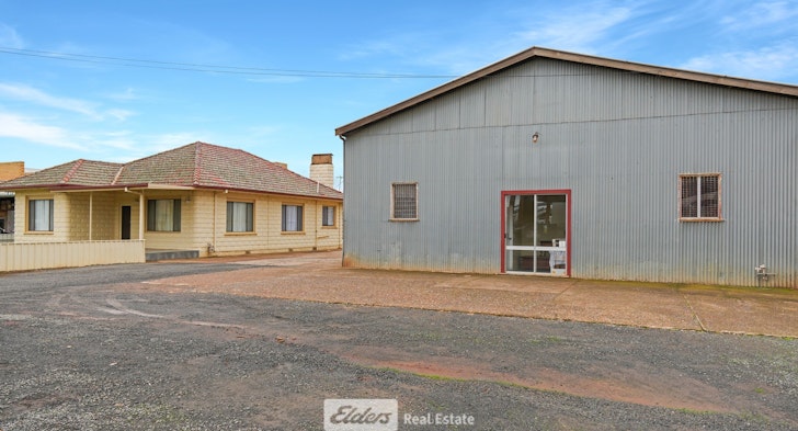 11 Lasscock Road, Griffith, NSW, 2680 - Image 1