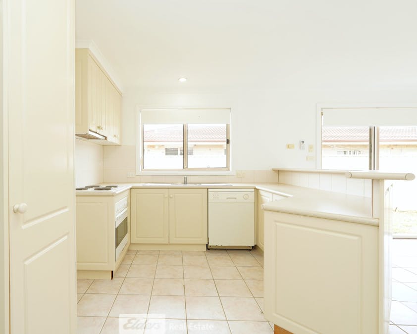 2/5-9 Ulong Street, Griffith, NSW, 2680 - Image 4