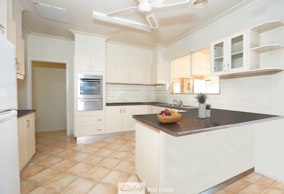 74 Ross Crescent, Griffith, NSW, 2680 - Image 4