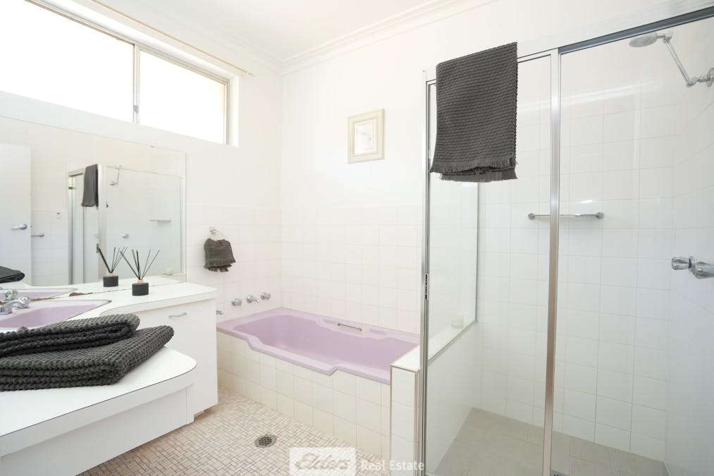 74 Ross Crescent, Griffith, NSW, 2680 - Image 9