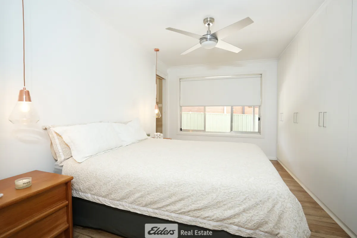 41 Langley Crescent — photo 9 of 17
