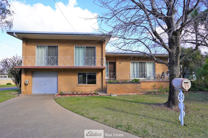 75 McNabb Crescent, Griffith, NSW, 2680 - Image 1