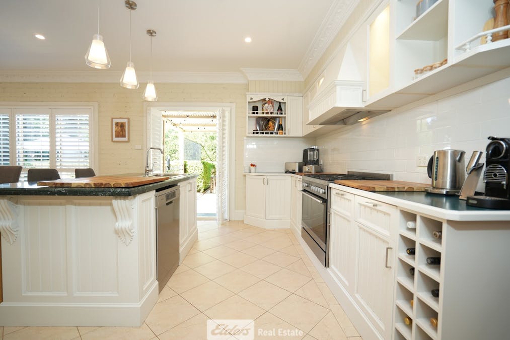 2 Melissa Place, Griffith, NSW, 2680 - Image 6