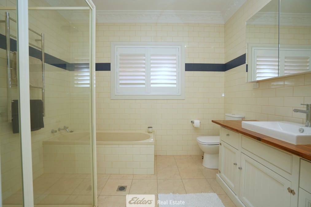 2 Melissa Place, Griffith, NSW, 2680 - Image 13