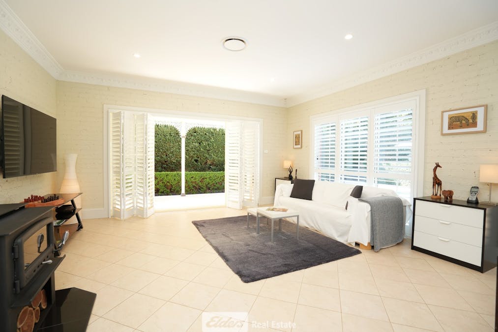 2 Melissa Place, Griffith, NSW, 2680 - Image 8