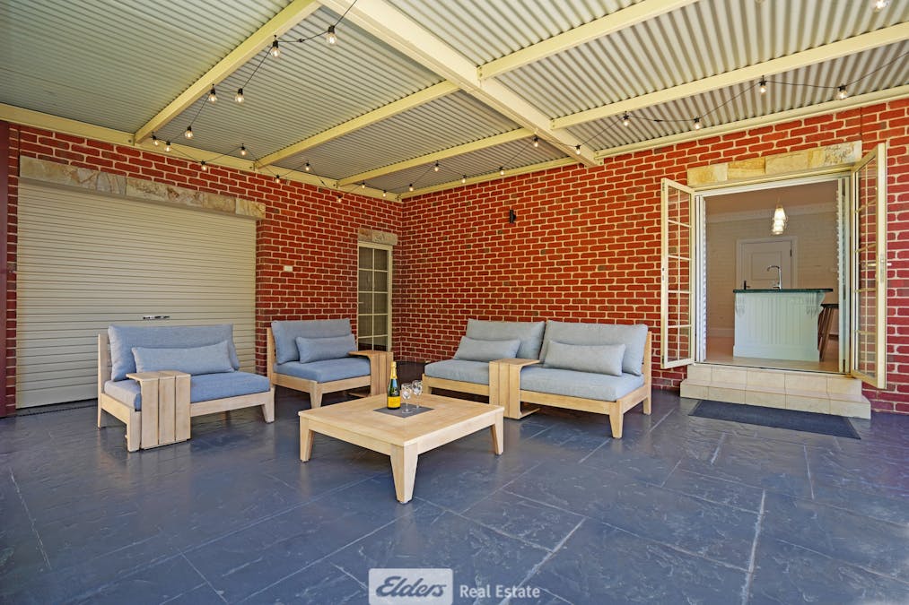 2 Melissa Place, Griffith, NSW, 2680 - Image 16