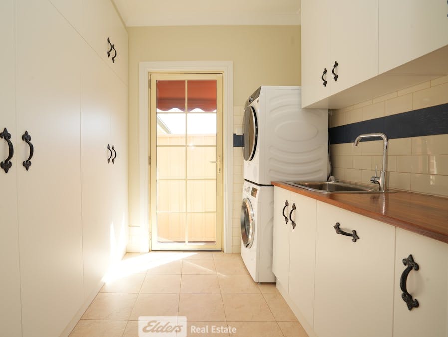 2 Melissa Place, Griffith, NSW, 2680 - Image 14