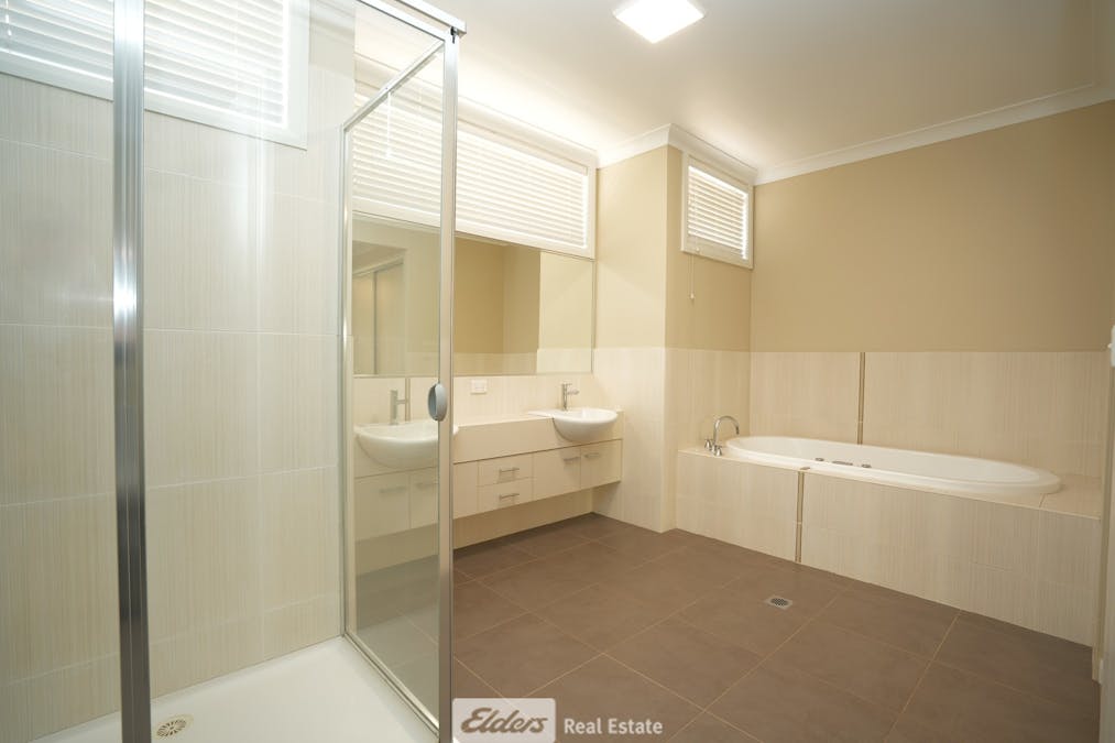 11 Ziliotto Street, Griffith, NSW, 2680 - Image 9