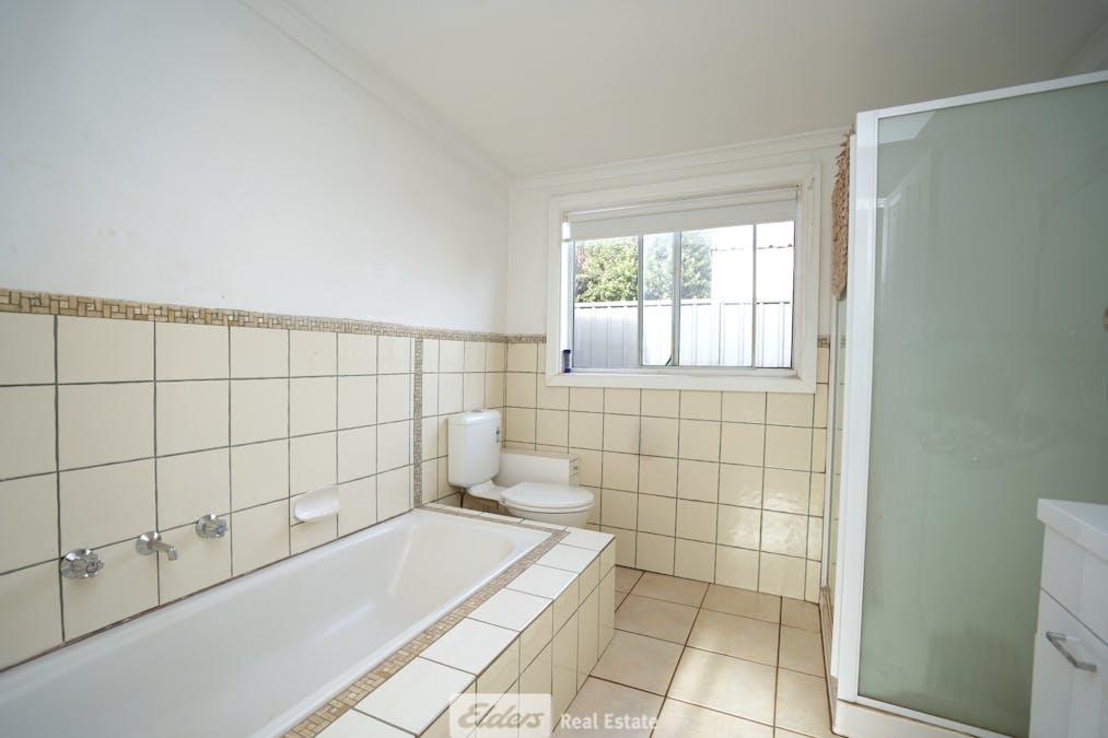 2 Moses Street, Griffith, NSW, 2680 - Image 11