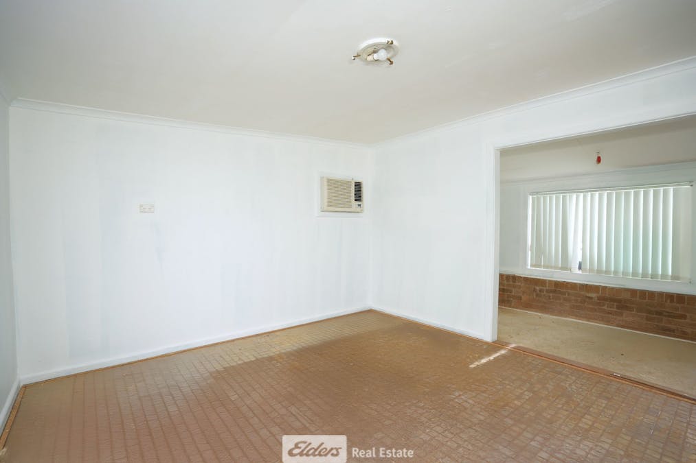 2 Moses Street, Griffith, NSW, 2680 - Image 10