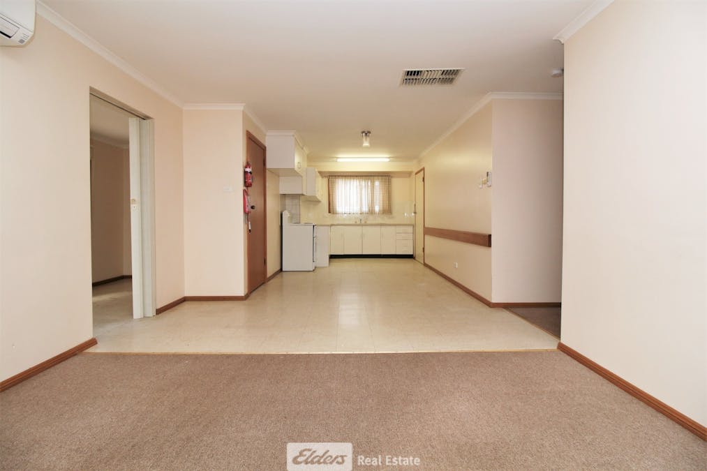 2/83 Canal Street, Griffith, NSW, 2680 - Image 4
