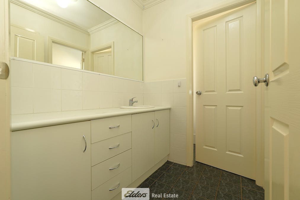 2 Nelson Drive, Griffith, NSW, 2680 - Image 5